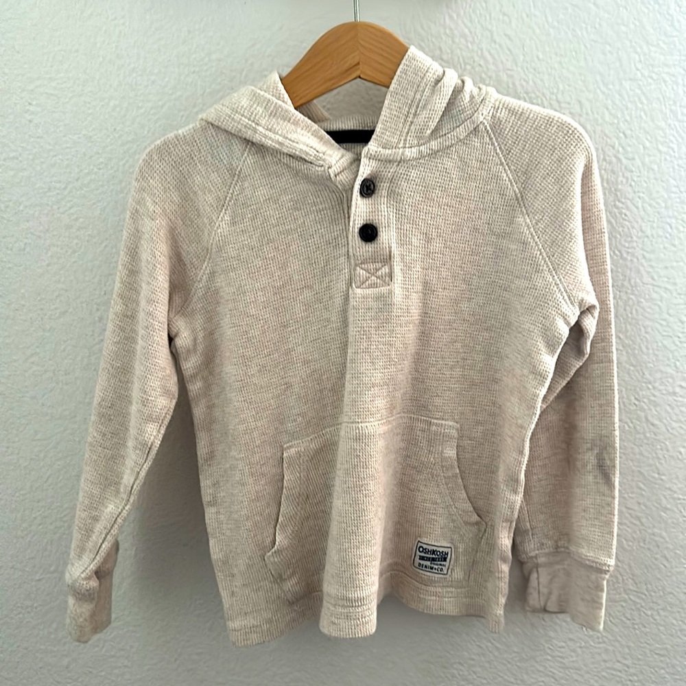 Boys 5T Osh Kosh long sleeve, hooded thermal. Beige/Cream/light tan color.